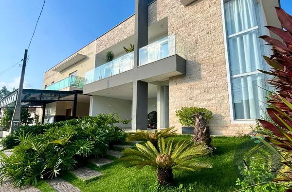  Elegância e privacidade em um dos melhores condomínios de São Roque!