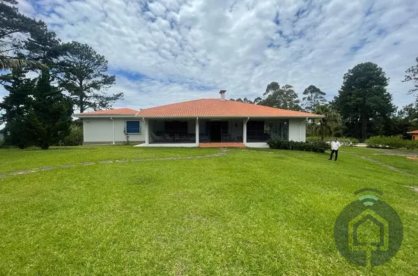 Oportunidade Única: Sítio em São Roque, o Refúgio Perfeito