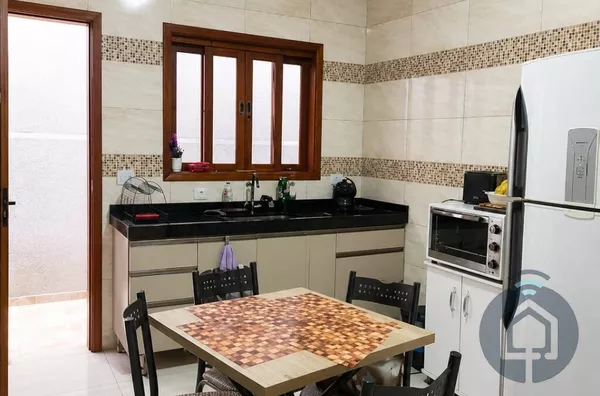 Casa aconchegante com suíte, quintal e ótima localização em Mailasqui!!
