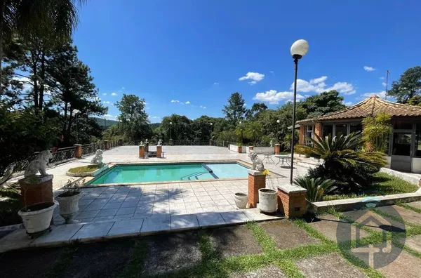 Sítio com Estrutura Pronta para Investimento em Turismo ou Eventos