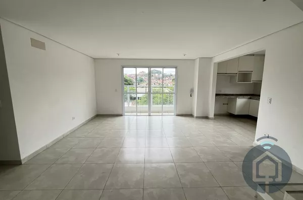 Cobertura Exclusiva com Ampla Área Externa e Duas Cozinhas Planejadas