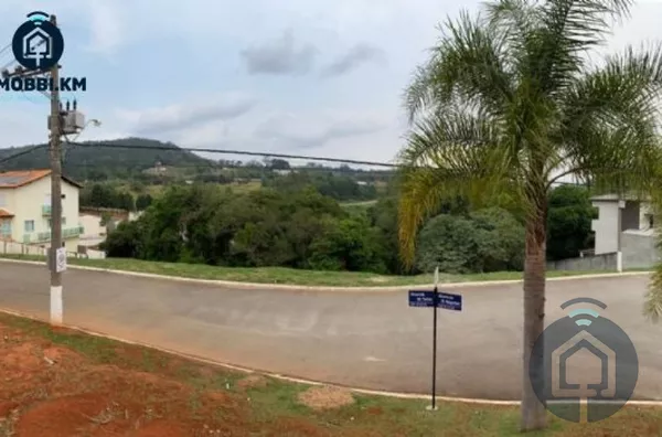 Lote em condomínio fechado