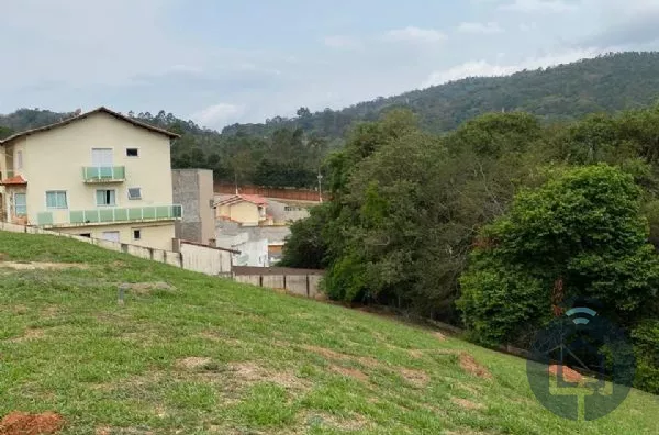 Lote em condomínio fechado