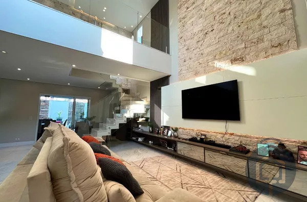  Elegância e privacidade em um dos melhores condomínios de São Roque!