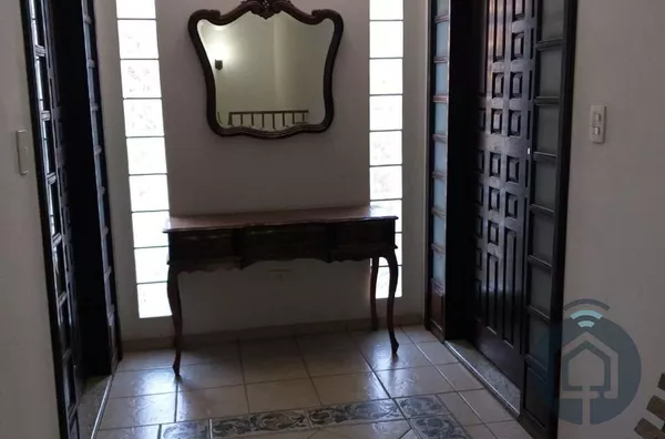 Sobrado para venda, 4 quarto(s),  Centro, São Roque
