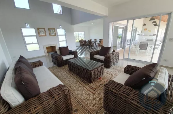 Casa em condomínio de alto padrão