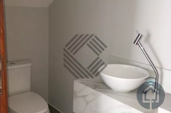 Casa em condomínio de alto padrão