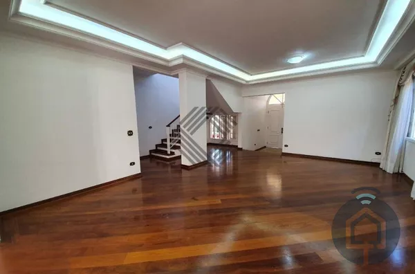 Casa em condomínio de alto padrão