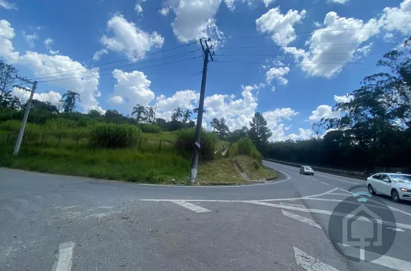 Terreno à Venda em Cotia: Excelente Oportunidade para Investimento!