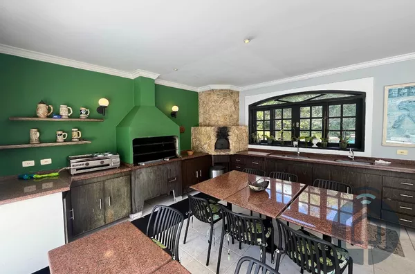 Casa de Alto Padrão com Infraestrutura Completa