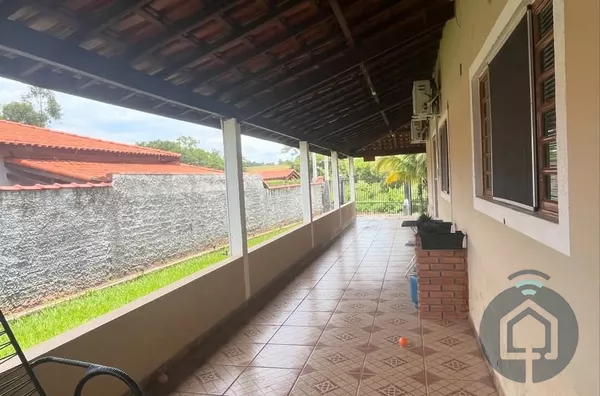 Chácara à Venda em Cesário Lange: 3 Quartos, Pomar, Área Gourmet e Excelente Localização!