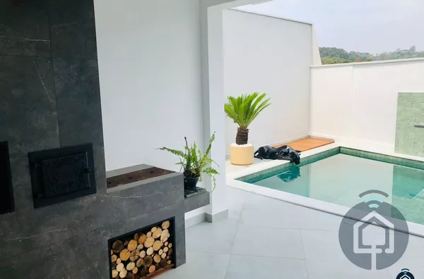 Casa para venda, 4 quarto(s),  em São roque