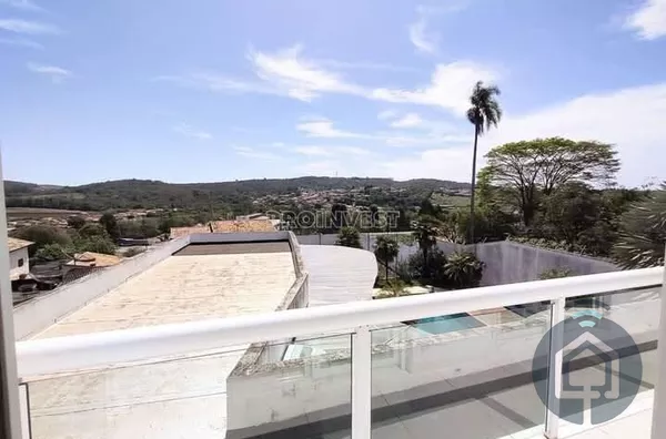 Exclusiva Casa em Condomínio Fechado com 4 Suítes e Área de Lazer Completa em Ibiúna