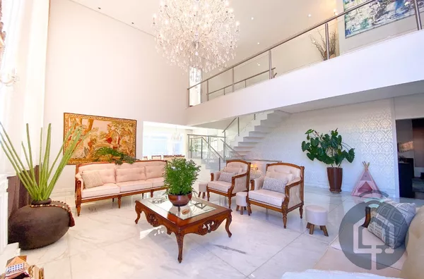 "Estilo de Vida Sofisticado: Explore Cada Faceta desta Casa de Alto Padrão