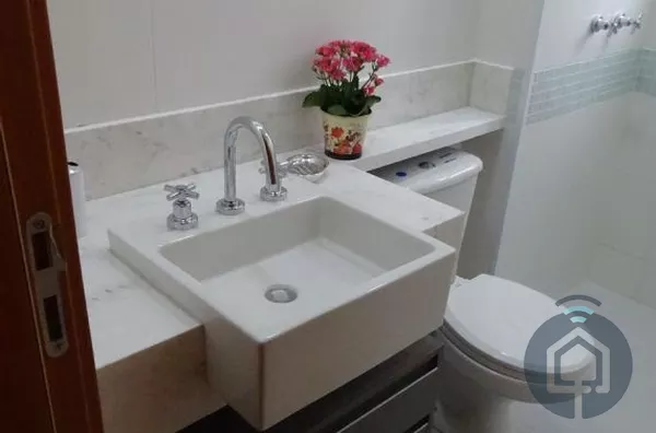 Amplo apartamento no centro