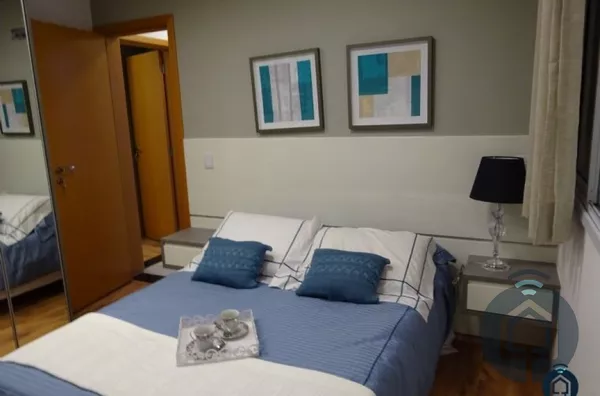 Amplo apartamento no centro