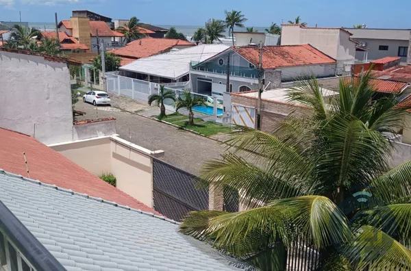 Casa à Venda - 3 Quartos - Bairro Josedy, Peruíbe