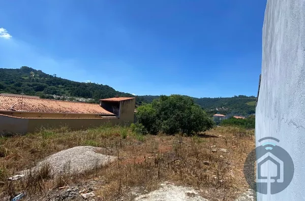 Terreno à Venda na Vila Guilhermina, São Roque – Oportunidade Imperdível para Seu Projeto!