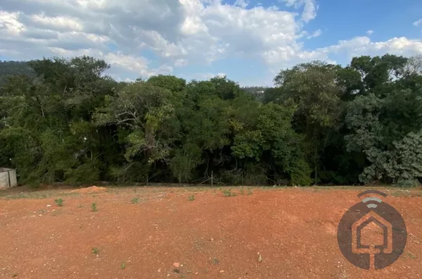 Lote em condomínio fechado