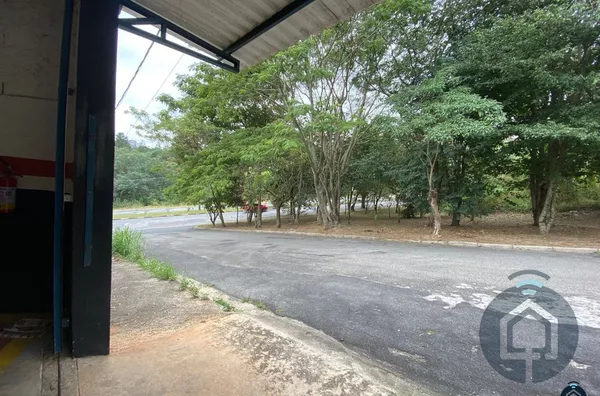 Amplo espaço comercial 