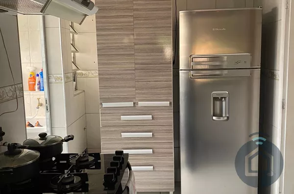 Amplo apartamento próximo ao Centro 