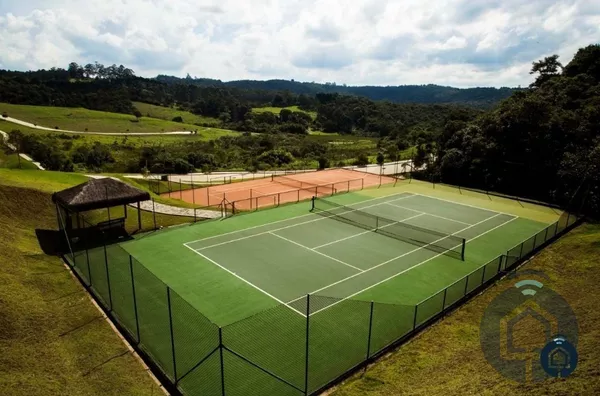 Lote em condomínio de alto padrão