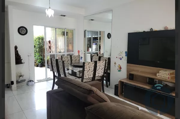 Casa em Condomínio à Venda no Taboão, São Roque