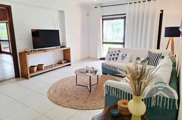 Casa pé na areia na Praia Preta – Juquehy