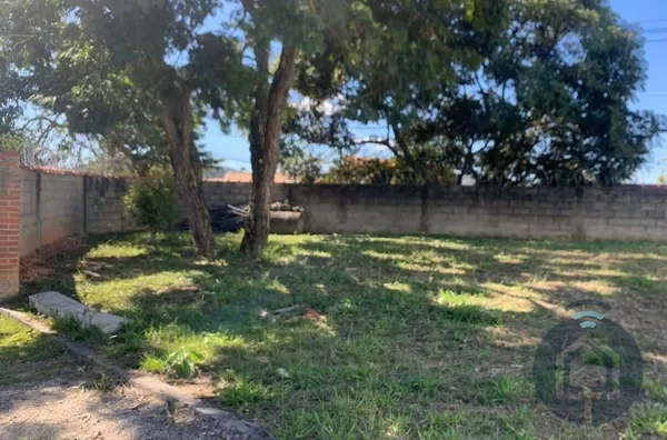 Segurança e Conforto: Terreno no Condomínio de Alto Padrão