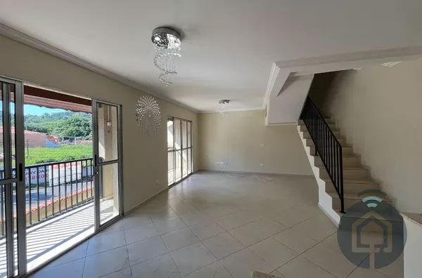 Amplo Sobrado para Locação e Venda!