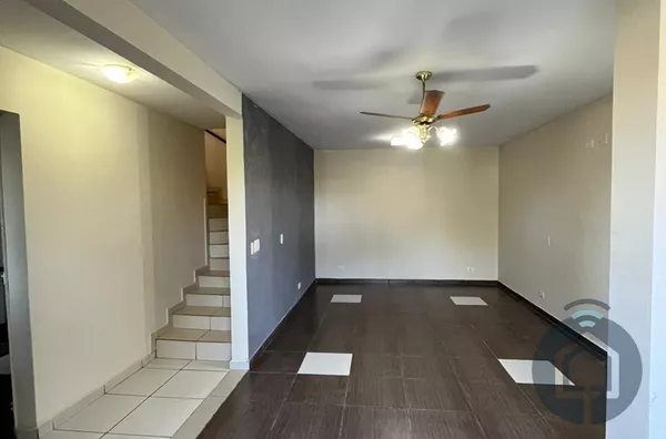 Casa em condomínio para venda, 2 quarto(s),  Taboão, São Roque