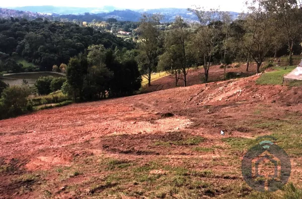 Terrenos em Condomínio de Chácaras na Estrada do Vinho – São Roque!