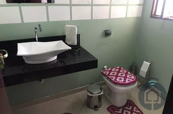 Casa ampla no Centro