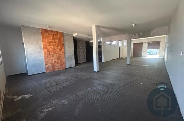 Imóvel Comercial no Centro de São Roque/SP à Venda!!