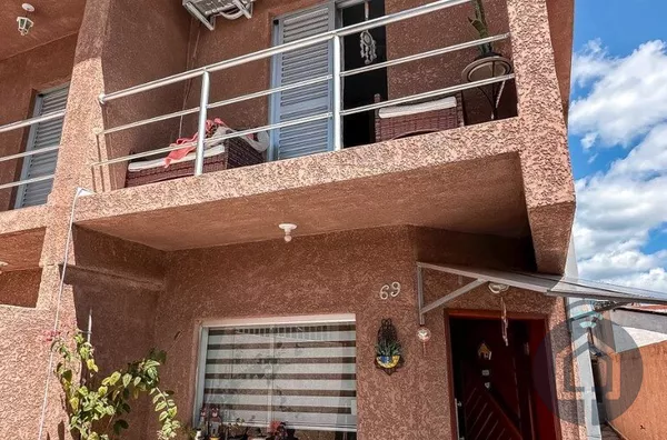 Casa Ampla e Aconchegante com Suíte e Quintal