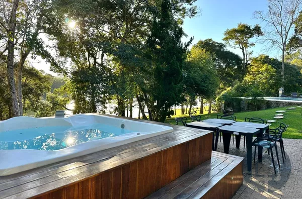 Chácara para temporada, 6 quarto(s),  em Ibiúna