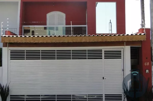 Sobrado para venda, 3 quarto(s), em São Roque