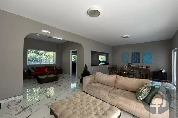 Casa Térrea Exclusiva no Patrimônio do Carmo com Lazer Completo e Terreno Amplo