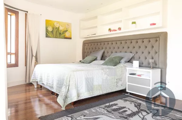 Casa em condomínio de alto padrão