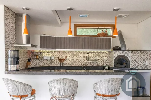 Casa em condomínio de alto padrão