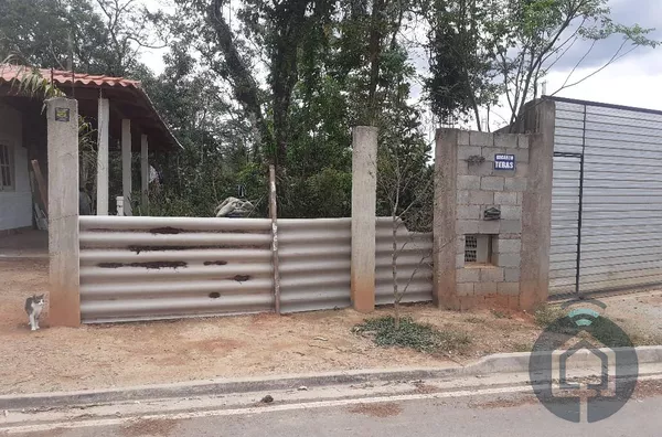 Terreno à Venda: 165 m² em Localização Privilegiada!