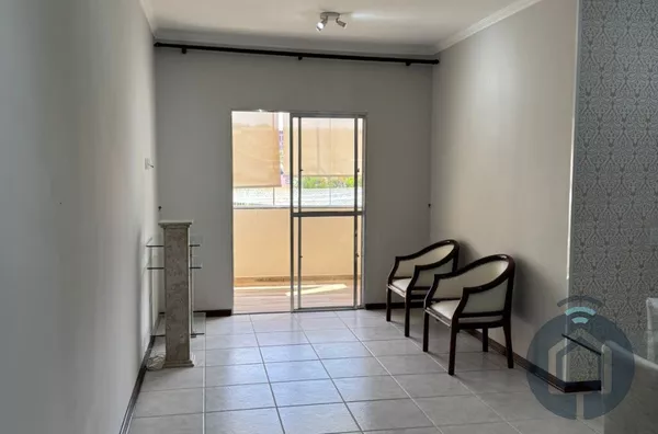 Apartamento de 100m² semi mobiliado com suíte e 2 vagas – pronto para morar!