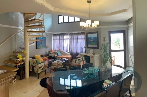 Cobertura duplex com terraço e 3 vagas no Jardim Flórida