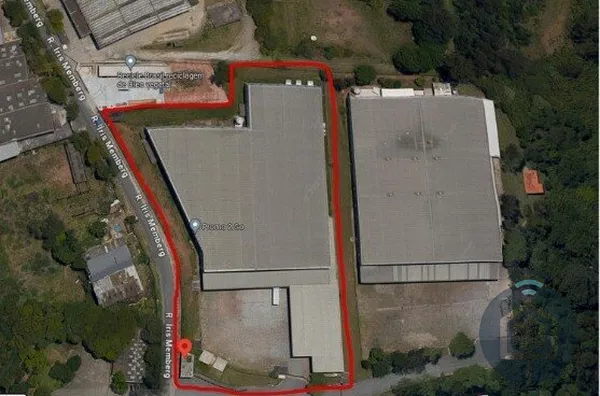 Espaço Industrial Amplo e Versátil em Localização Privilegiada