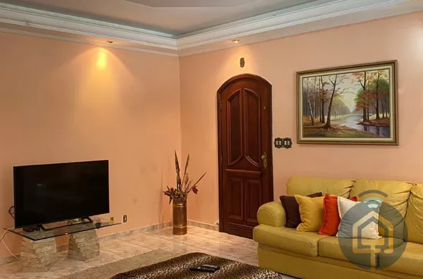 Casa ampla em bairro nobre