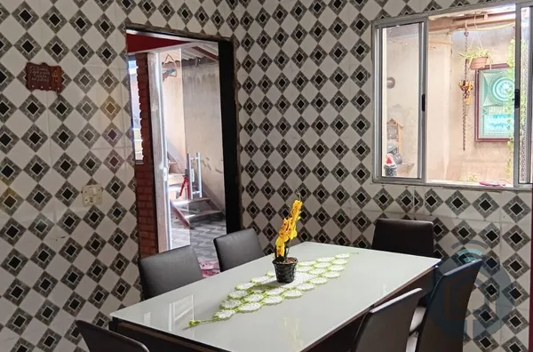 Casa charmosa com suíte e 127m² em Mairinque