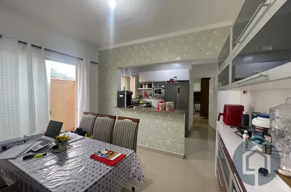 Casa aconchegante com 119m² em condomínio com lazer e segurança! - Foto 3