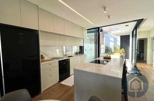 Nova, Completa e Bem Localizada – Seu Novo Lar em São Roque