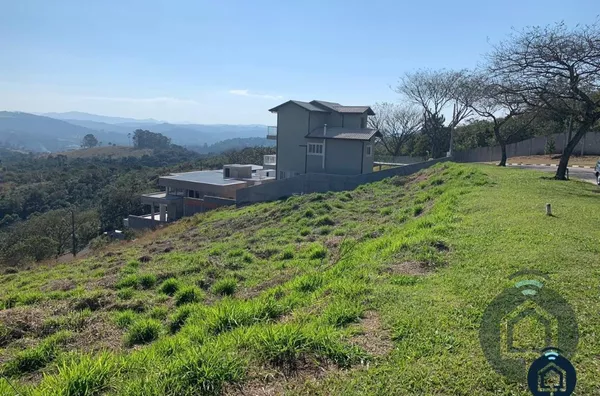 Terreno em condomínio alto padrão