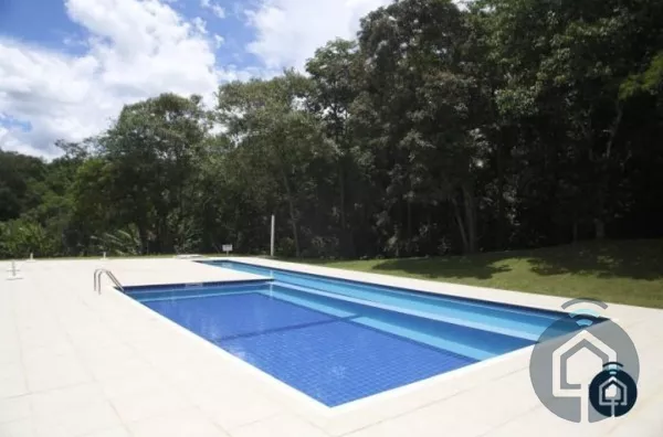 Terreno em condomínio alto padrão